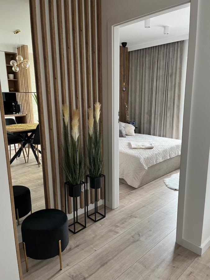 Nowoczesny Apartament Z Garazem Morelova Гданск Екстериор снимка