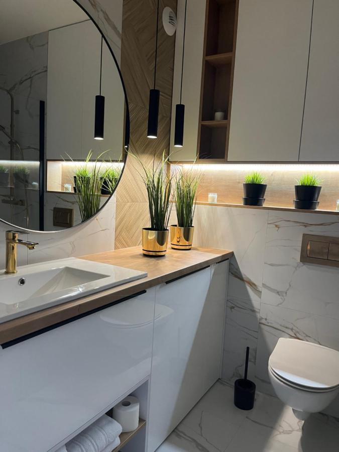 Nowoczesny Apartament Z Garazem Morelova Гданск Екстериор снимка